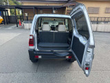 バックドア横開き