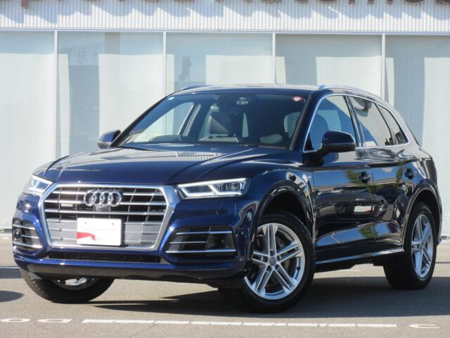 Q5 2.0 TFSI クワトロ スポーツ Sラインパッケージ 4WD 