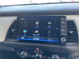 カーナビ付きです。カーナビの機能や保証につきましては、担当スタッフまでお尋ねください。