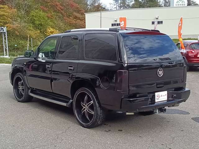 キャデラック エスカレード ブルガリクロック　中古品　アメ車　ベゼル付属　希少 キャデラック エスカレード ブルガリクロック 中古品 アメ車 ベゼル