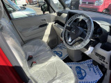 広々とした運転席!