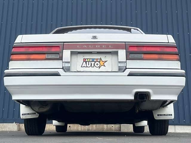 中古車 日産 ローレル 2.0 メダリスト C32 RB20エンジン搭載 フロアAT ETC の中古車詳細 (121,000km, ホワイト,  千葉県, 88万円) | 中古車情報・中古車検索なら【車選びドットコム（車選び.com）】