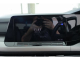 Volkswagen純正インフォテイメントシステム”Discover Pro”:10インチ画面を標準装備。タッチスライダーコントロールを採用し、直感的な操作が可能。