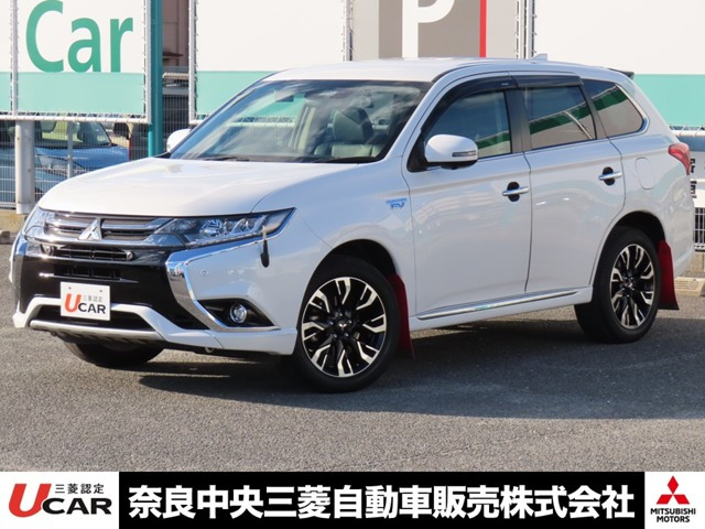 アウトランダーPHEV 2.0 G ナビパッケージ 4WD 