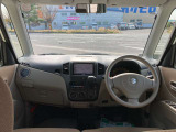 綺麗な運転席回り