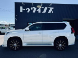中古車は一物一価。お客様にピッタリなお車に会えるように、スタッフが全力でサポート致します!豊富な知識を持ったスタッフと共に、あなただけの1台を一緒に見つけましょう!