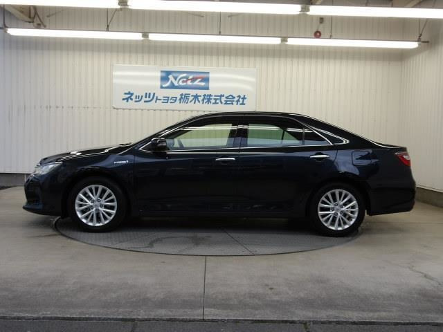 カムリ 純正 215/55