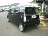 九州運輸局指定整備工場なので納車前にはしっかり整備を行い納車致します。購入後のオイル交換や車検等のメンテナンスにも自信があります。安心してご検討ください。