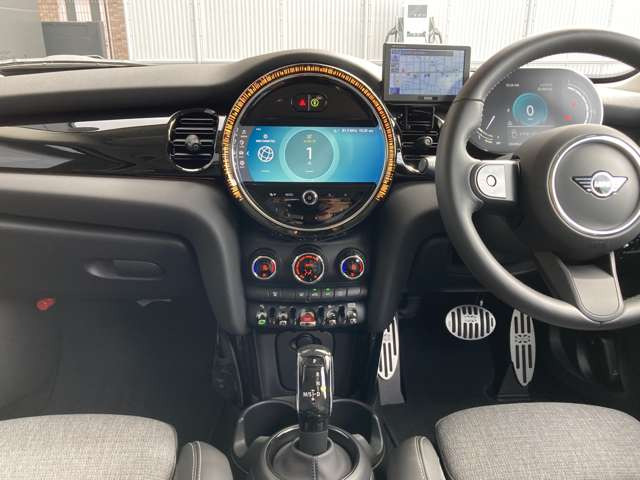 BMW MINI ミニ クーパー の中古車詳細 (6,000km, ゼスティ