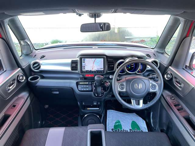 ホンダ N-BOXスラッシュ X 2トーンカラースタイル 4WD の中古車詳細