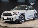 ☆MINI クロスオーバー専門店☆!クロスオーバーを買うなら箕面店です!!クロスオーバーをご検討頂く際は一度箕面店にご相談下さい!