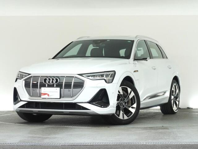 e-tron 50 クワトロ Sライン 4WD 