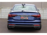 A4 35 TFSI アドバンスド 