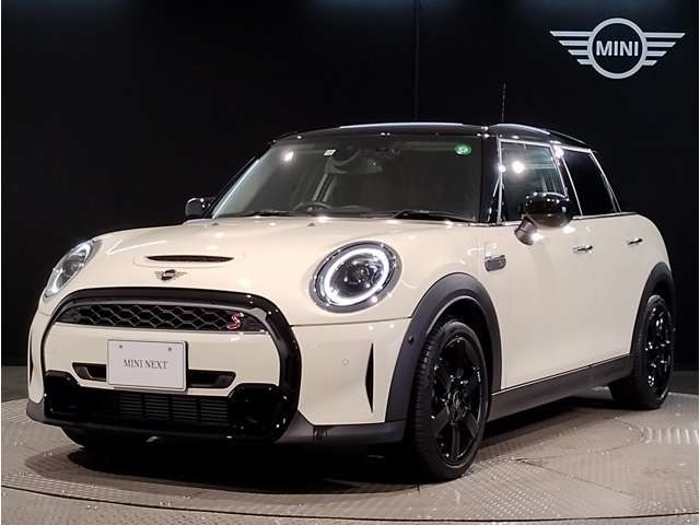 中古車 BMW MINI ミニ クーパー の中古車詳細 (5,000km, ペッパーホワイト, 大阪府, 383万円) | 中古車情報・中古車 ...