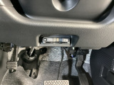 ハンドルの真下にETC2.0がついています。高速道路の料金所の通過も楽々です。 カードの取り出しもしやすい場所についています。