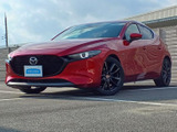 【中古車情報】マツダ MAZDA3ファストバック 2.0 20S 100周年特別記念車  の中古車詳細（走行距離：3.5万km、カラー：ソウルレッドクリスタルメタリック、販売地域：奈良県桜井市）