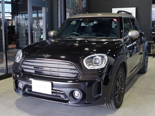 中古車 BMW MINI ミニクロスオーバー クーパー D シャドーエディション の中古車詳細 (12,000km, ミッドナイトブラック, 三重県,  398万円) | 中古車情報・中古車検索なら【車選びドットコム（車選び.com）】