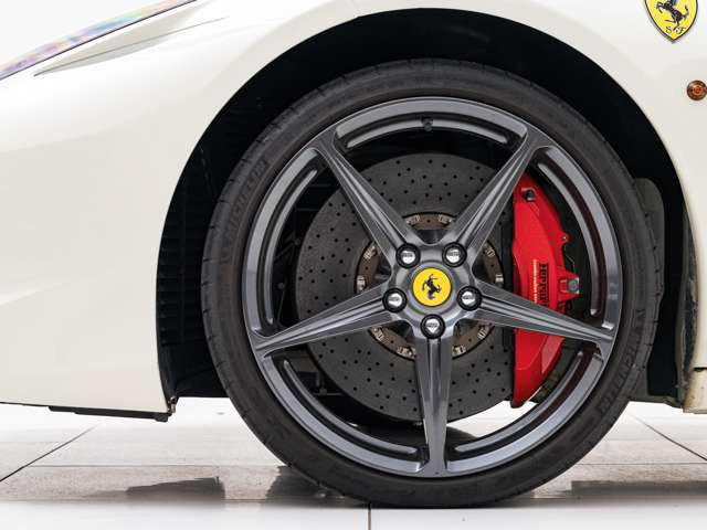 フェラーリ 458イタリア F1 DCT 正規ディーラー車赤革シート