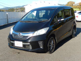 フリード 1.5 G プレミアムエディション 4WD 