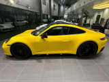 トラフィックジャム付ACC ライトデザインパッケージ PORSCHEロゴLEDドアカーテシーライト スポーツクロノパッケージ:ホワイト 軽量遮音プライバシーガラス フロント3面プロテクションフィルム施工済