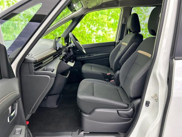 中古車 日産 セレナ 2.0 ハイウェイスター V の中古車詳細 (2,490km 