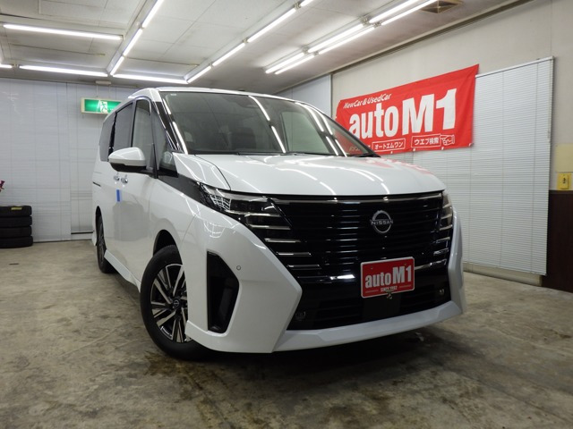 セレナ 1.4 e-POWER ハイウェイスター V 