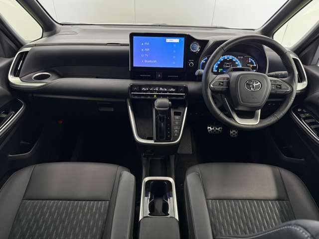 トヨタ ノア 1.8 ハイブリッド S-Z E-Four 4WD の中古車詳細 (25,000km