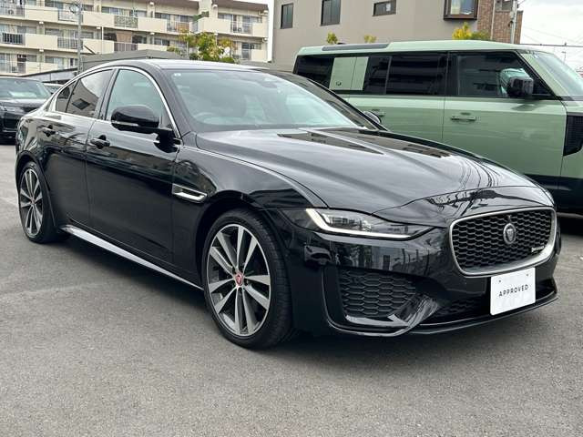 中古車 ジャガー XE Rダイナミック S 2.0L D200 ディーゼルターボ 4WD の中古車詳細 (22,000km, サントリーニブラック,  大阪府, 409.9万円) | 中古車情報・中古車検索なら【車選びドットコム（車選び.com）】