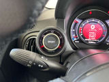 八光カーグループの強みはサポート力です。これまで培ってきた経験と技術力、スピードを生かして、お客様ひとりひとりを八光カーグループ全店でサポートさせて頂きます。