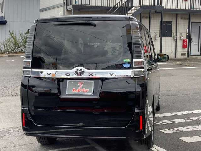 中古車 トヨタ ヴォクシー 2.0 X 4WD の中古車詳細 (66,000km