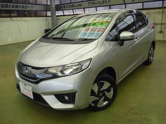 フィット 1.5 ハイブリッド Fパッケージ 4WD 