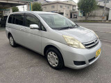 アイシス 2.0 L 4WD 