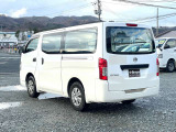 当社では全車ルームクリーニングを施工しご納車。室内だけでなく、エンジンルーム、ドアヒンジ等、隅々まで綺麗に仕上げております!気持ちのいいご納車をお届け致します!