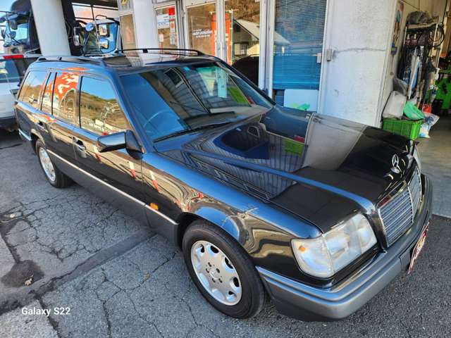 メルセデス・ベンツ ドアロック W124 (52,000km の中古車詳細 E220 E