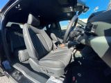運転席10wayパワーシートで、メモリー機能もあります!