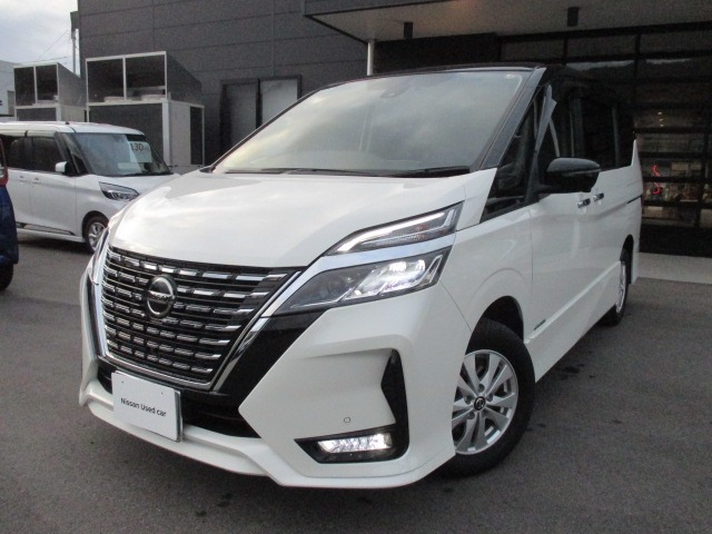 セレナ 2.0 ハイウェイスター V 4WD 