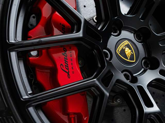 ランボルギーニ ウラカンステラート (LDF) 4WD OP750カーボン