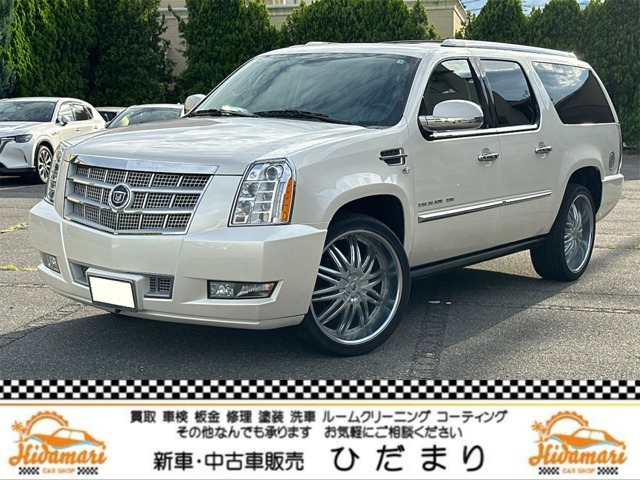 エスカレード プラチナム 4WD AWD