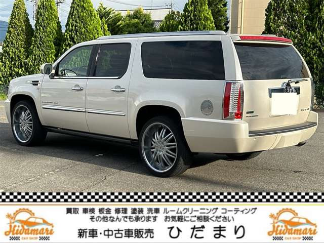 キャデラック エスカレード プラチナム 4WD AWD の中古車詳細 (7,000km