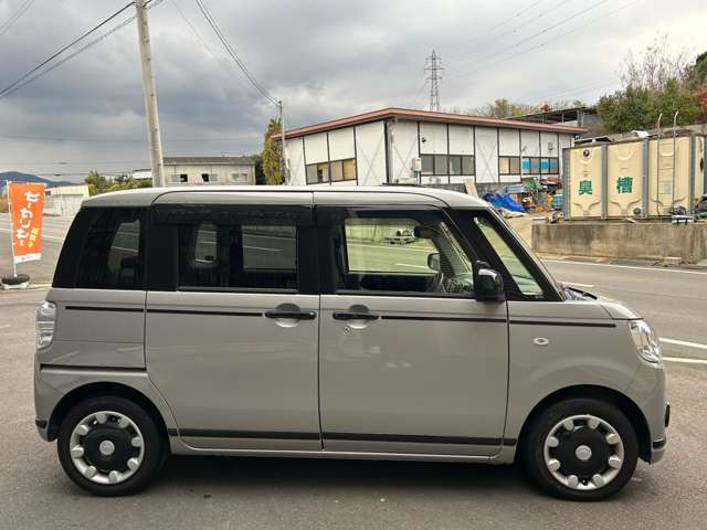 ダイハツ ムーヴキャンバス X ブラックアクセント リミテッド SAIII の