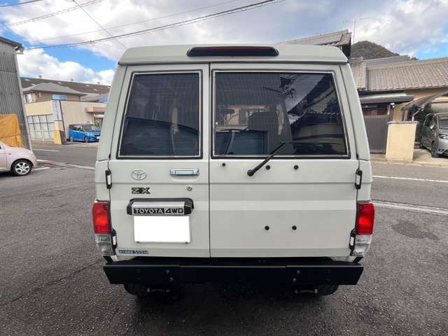 トヨタ ランドクルーザー70 4.2 ZX FRPトップ ディーゼル 4WD の
