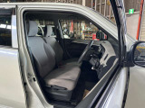 仕入れ先が不明なお車は取扱いしません!!実際に現地に足を運び、しっかりとチェックをしてから仕入れてきてますので、どのお車もご安心して乗っていただけます☆