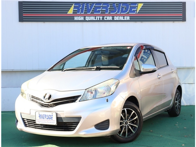 トヨタ ヴィッツ 1.3 F