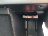 高速道路の料金所をキャッシュレスでスムースに通過できるETCが装着済みです。
