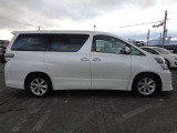 お車は買って終わりではありません。なぜなら車は壊れないという事がないからです。「安さ」だけでなく「安心」=購入後の点検・修理・トラブル対応こそ私達の強みです。
