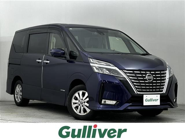 セレナ 2.0 ハイウェイスター V 4WD 本革シート