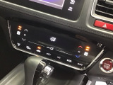 運転席/助手席シートヒーターで寒い日もすぐに温かくなり快適に過ごせます。2段階の温度調整が可能です