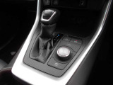 PKSBパーキングサポートブレーキ!電動パーキングブレーキ!パワーシート!シートヒーター!ステアリングヒーター!電動リアゲート!USBポート!ステアリングリモコン!4WD!パワーバックドア!