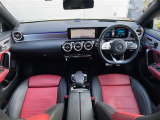 CLAクラス CLA200d AMGライン 本革シート サンルーフ