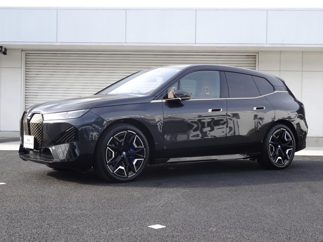 iX xドライブ50 4WD 